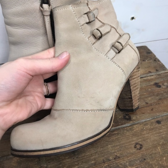 Holding Horses Buckled triad Cream Suede Booties - Picture 8 of 8